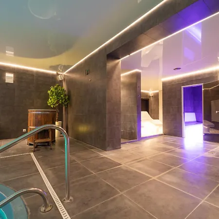 - Aqua Maria 롯지 *