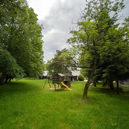 - Aqua Maria بيت خشبي