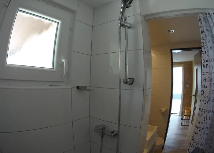 Alojamento de Turismo Selvagem - Aqua Maria Velaty