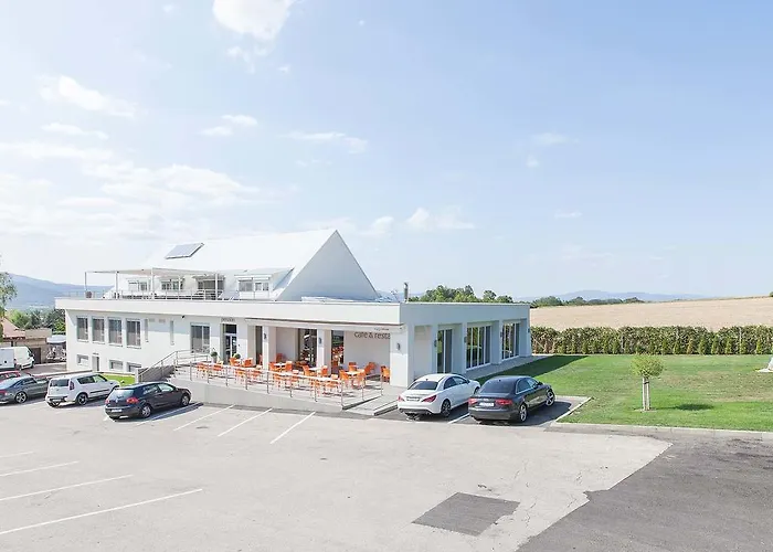 - Aqua Maria Alojamento de Turismo Selvagem *